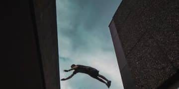 Practical Stunts: How Classics Did Thrills Without CGI - Cover Image